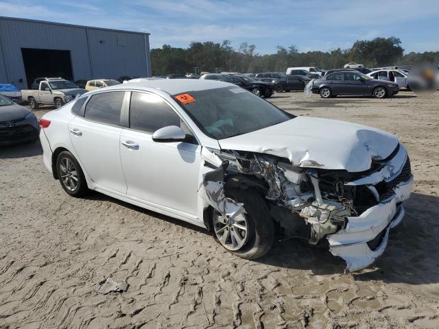 Photo 3 VIN: 5XXGT4L33HG161584 - KIA OPTIMA 