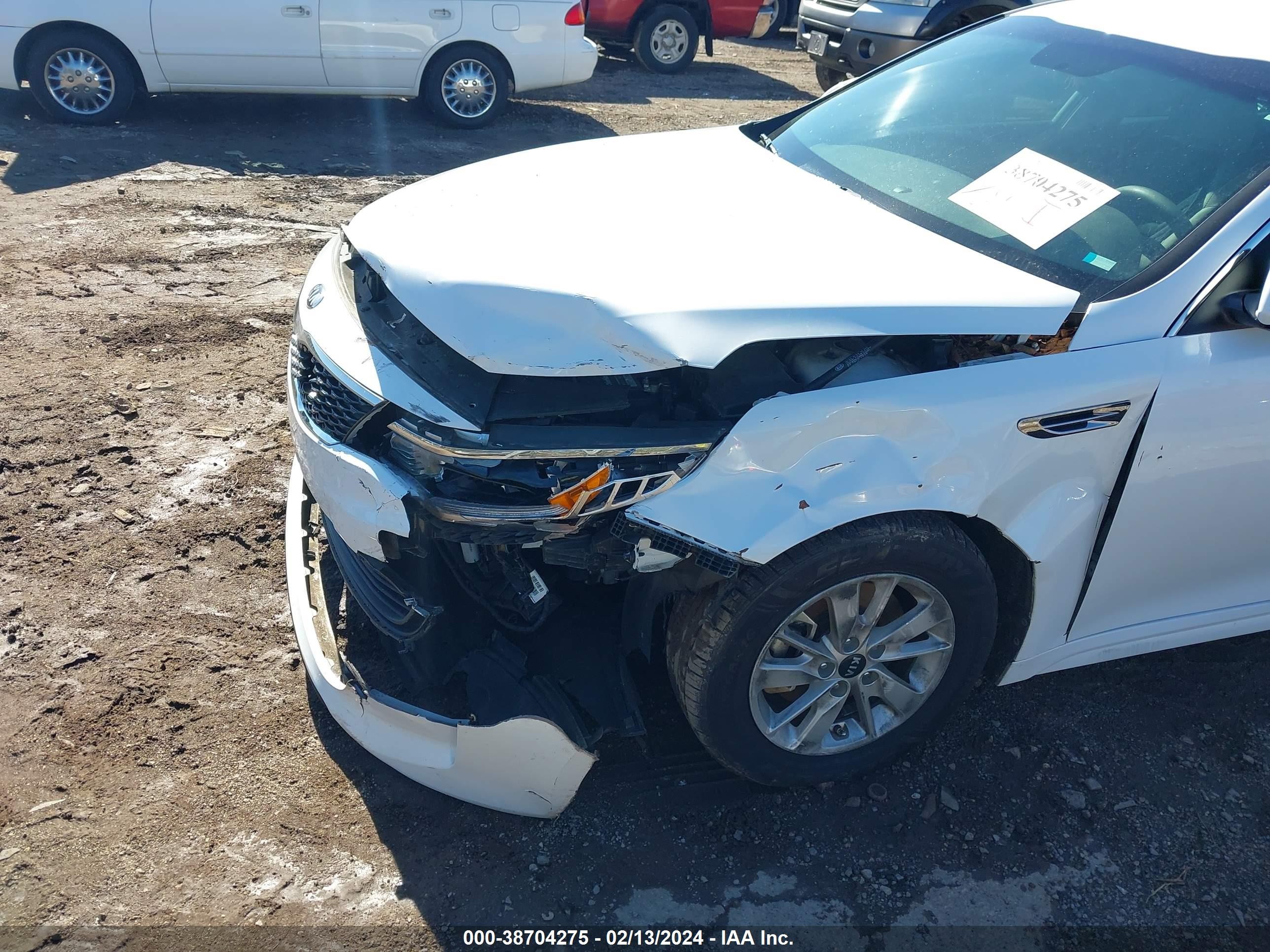 Photo 11 VIN: 5XXGT4L33HG177252 - KIA OPTIMA 