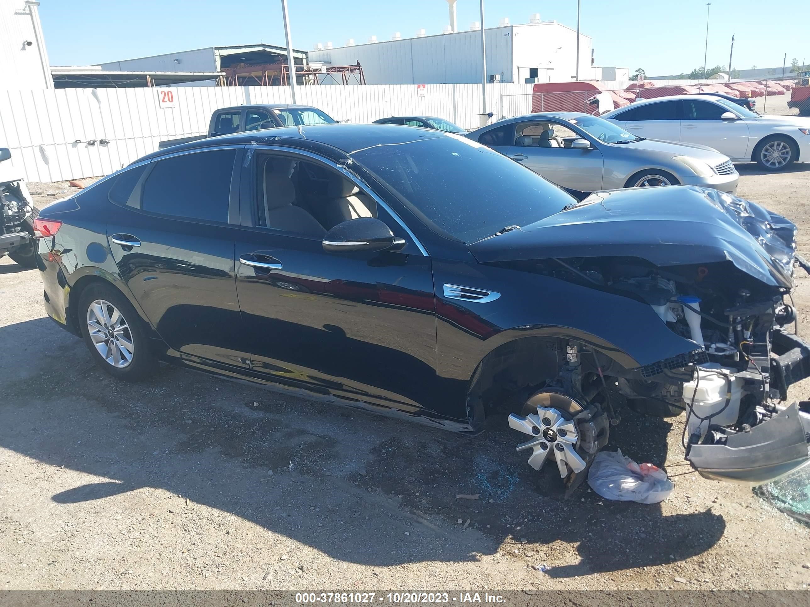 Photo 12 VIN: 5XXGT4L33JG207839 - KIA OPTIMA 