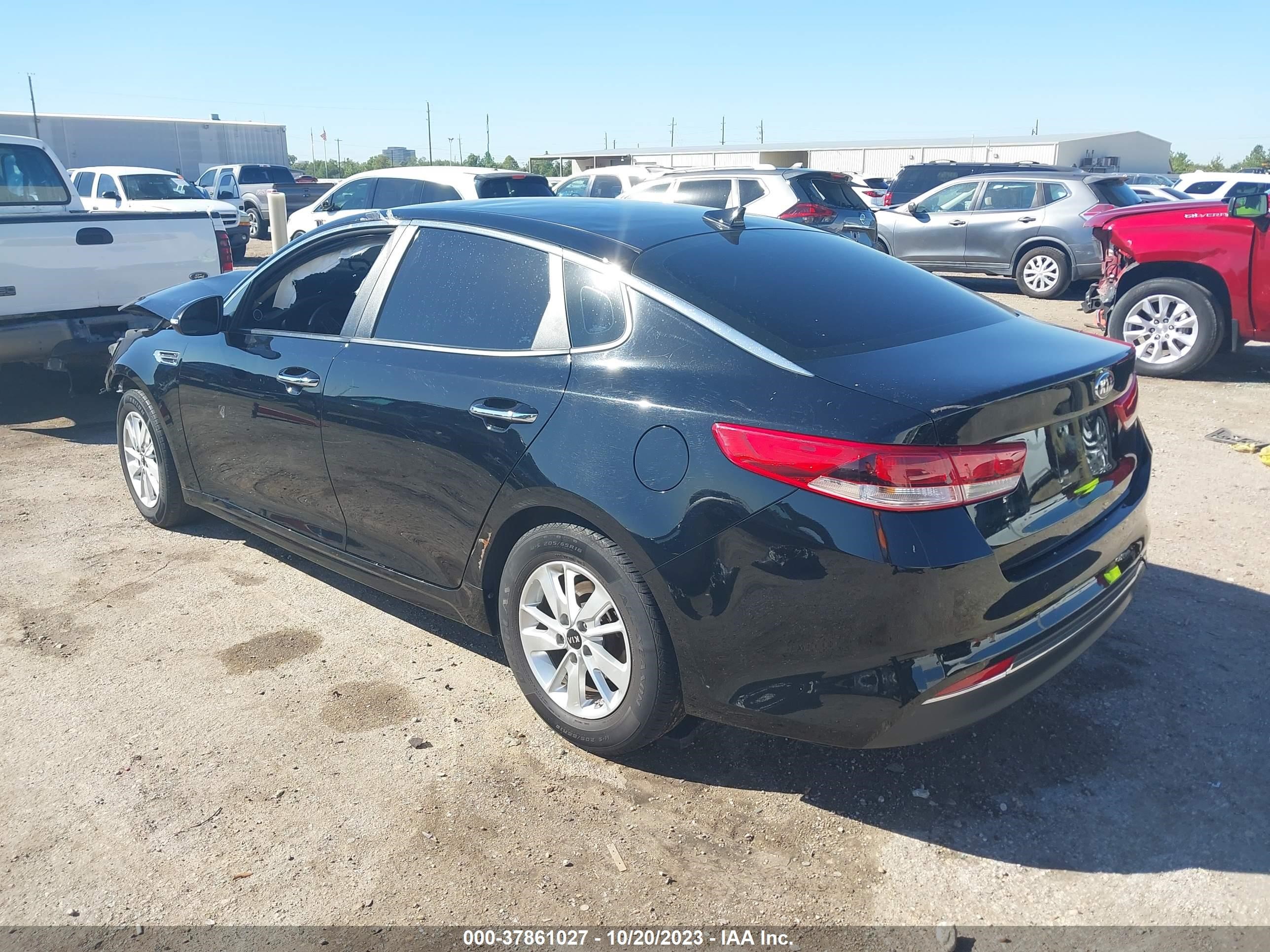 Photo 2 VIN: 5XXGT4L33JG207839 - KIA OPTIMA 