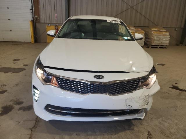 Photo 4 VIN: 5XXGT4L33JG225239 - KIA OPTIMA LX 