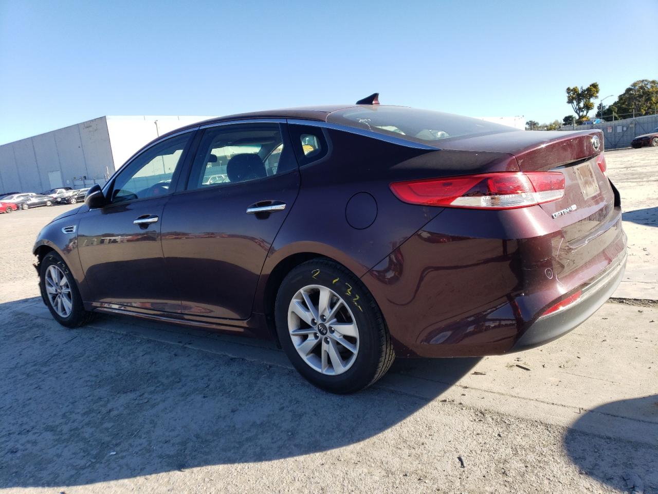 Photo 1 VIN: 5XXGT4L33JG232207 - KIA OPTIMA 