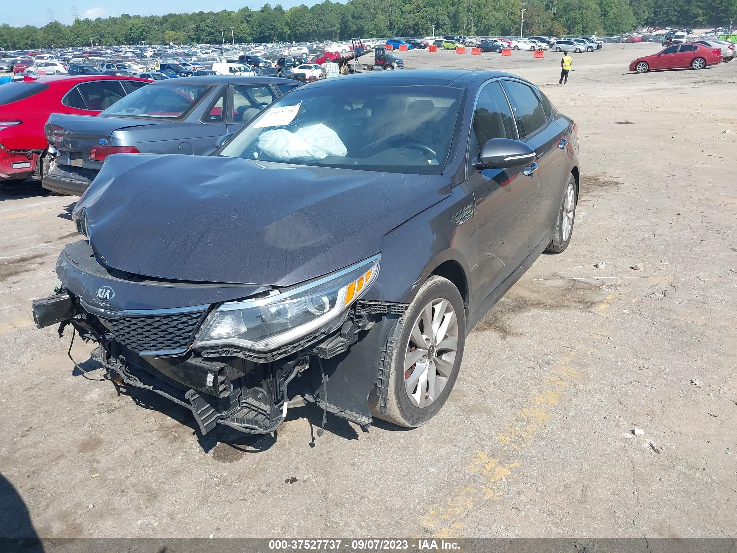 Photo 1 VIN: 5XXGT4L33JG241621 - KIA OPTIMA 