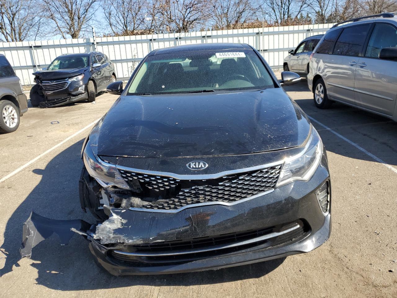 Photo 4 VIN: 5XXGT4L33JG246382 - KIA OPTIMA 