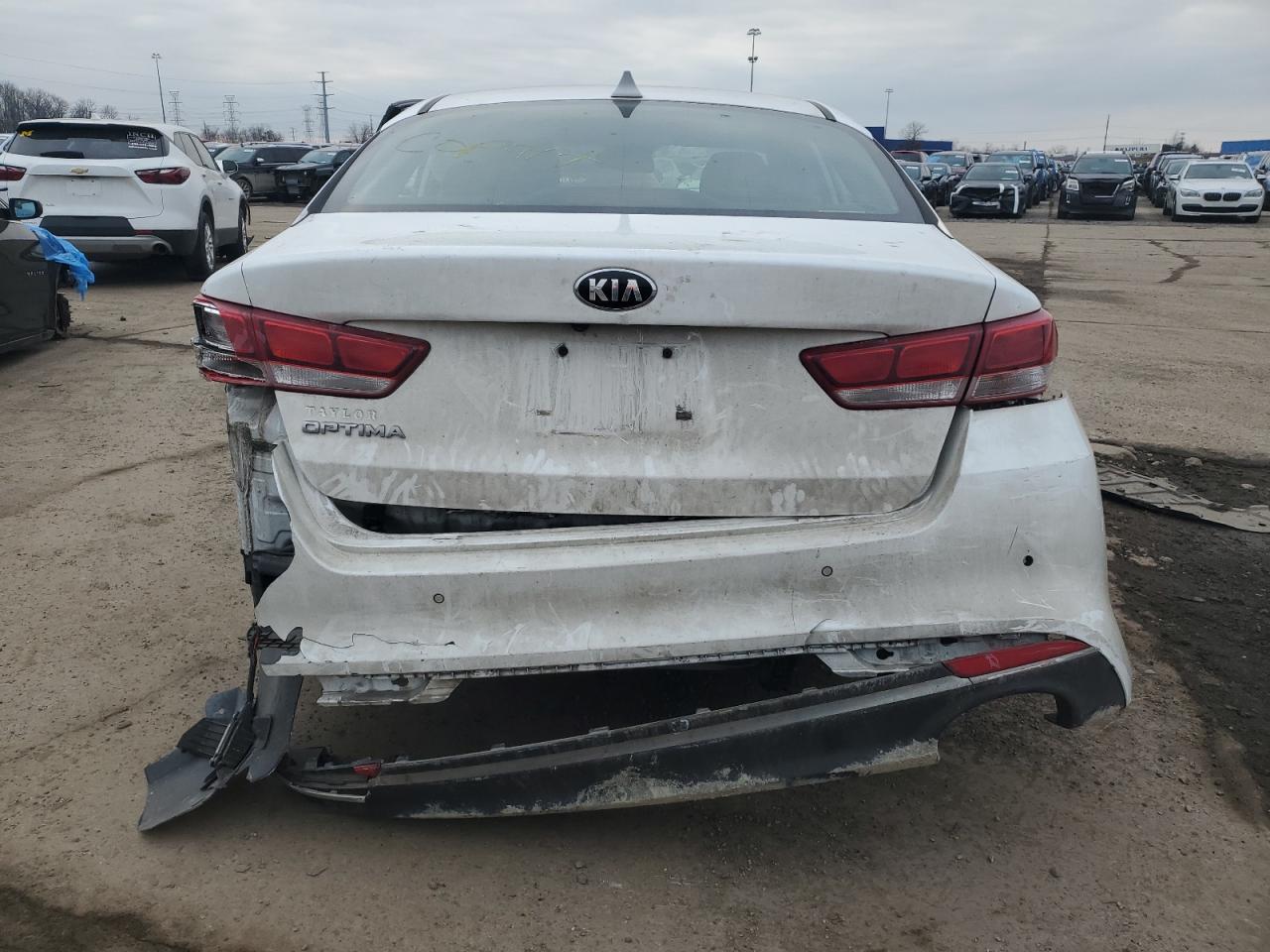 Photo 5 VIN: 5XXGT4L33JG261240 - KIA OPTIMA 