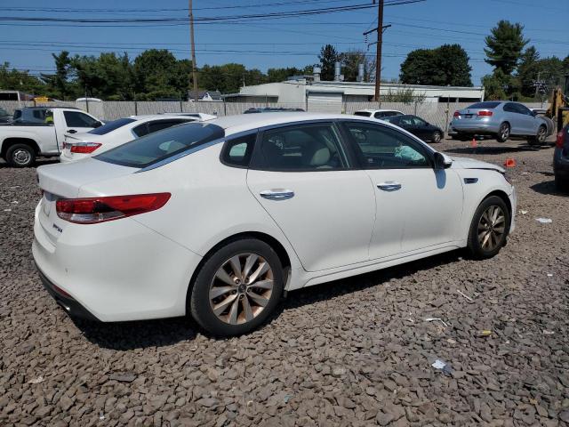 Photo 2 VIN: 5XXGT4L33JG264266 - KIA OPTIMA LX 