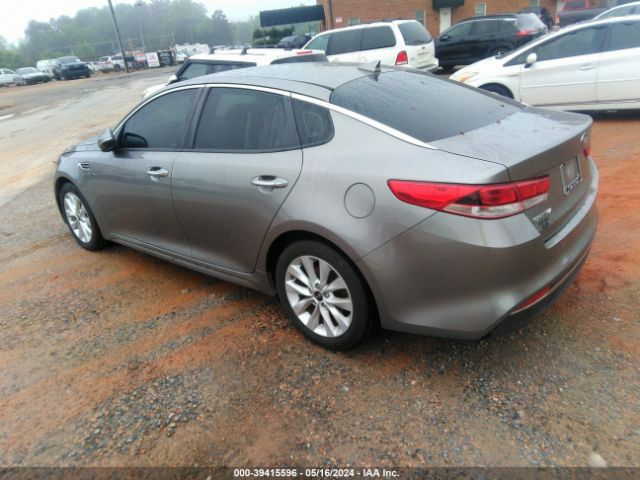 Photo 2 VIN: 5XXGT4L33JG272612 - KIA OPTIMA 