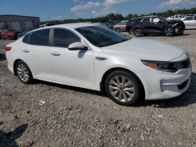 Photo 3 VIN: 5XXGT4L33JG273985 - KIA OPTIMA LX 