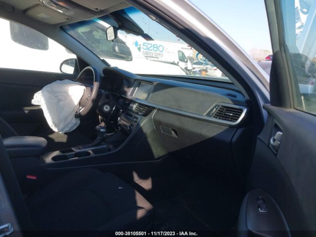 Photo 4 VIN: 5XXGT4L33KG280775 - KIA OPTIMA 