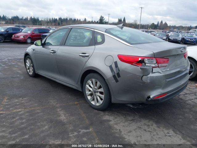 Photo 2 VIN: 5XXGT4L34HG145717 - KIA OPTIMA 