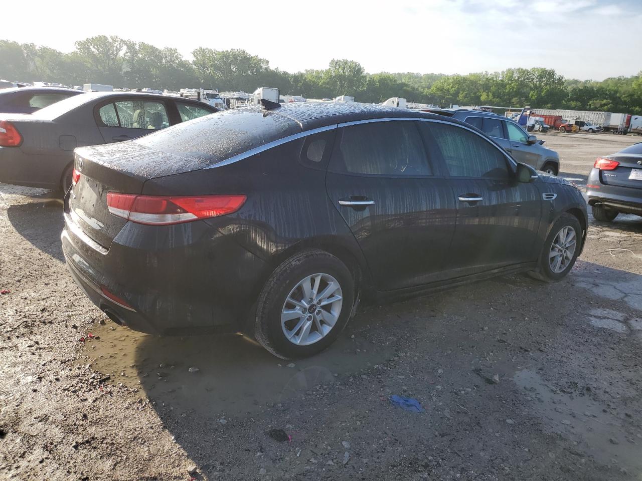 Photo 2 VIN: 5XXGT4L34HG155809 - KIA OPTIMA 