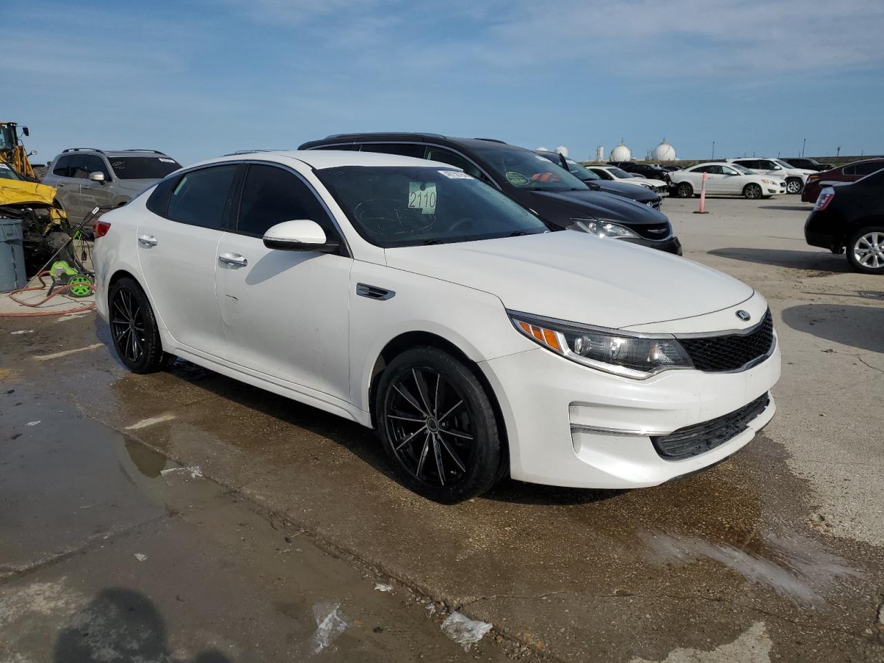 Photo 3 VIN: 5XXGT4L34HG170889 - KIA OPTIMA 