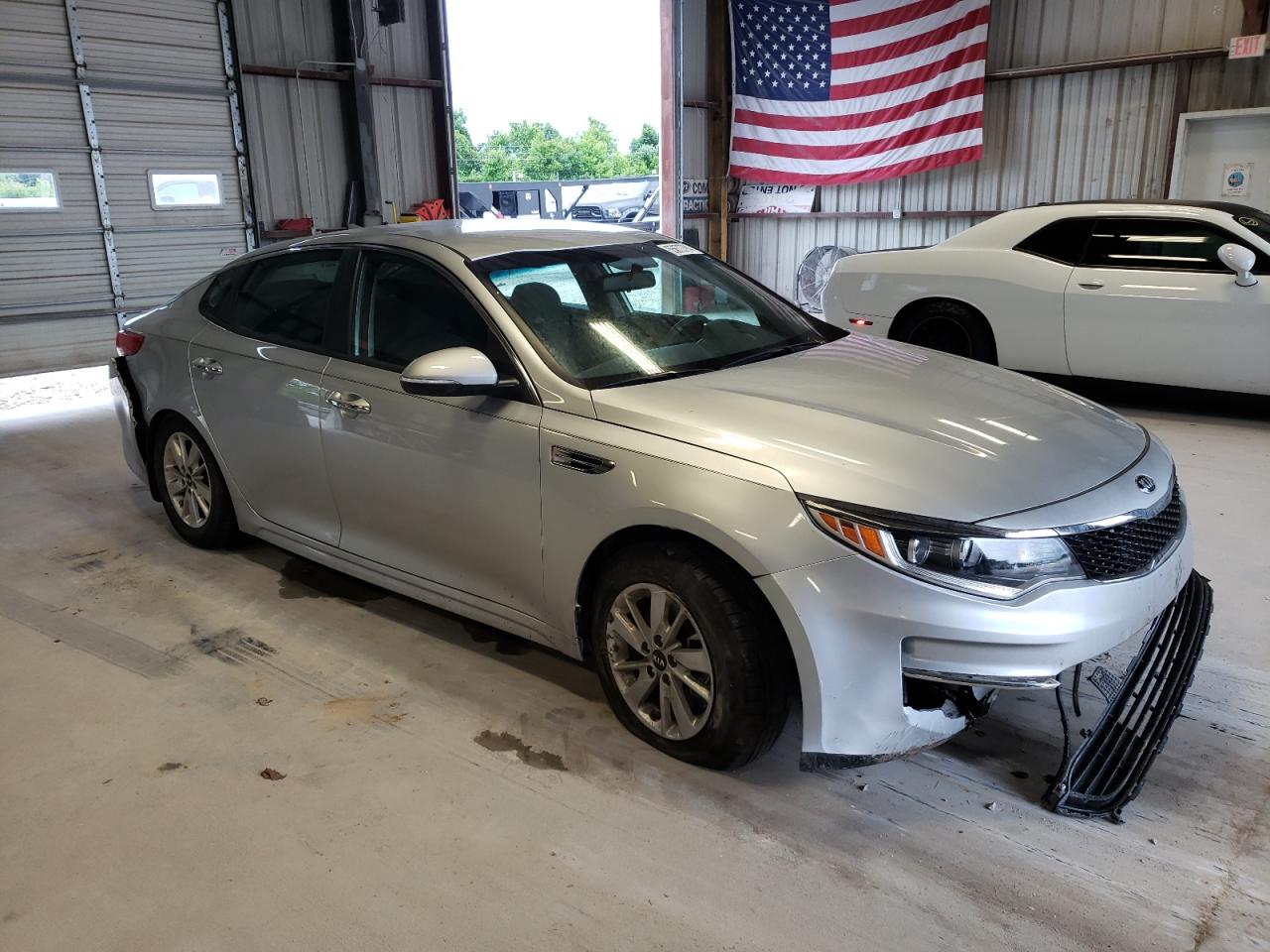 Photo 3 VIN: 5XXGT4L34JG228974 - KIA OPTIMA 