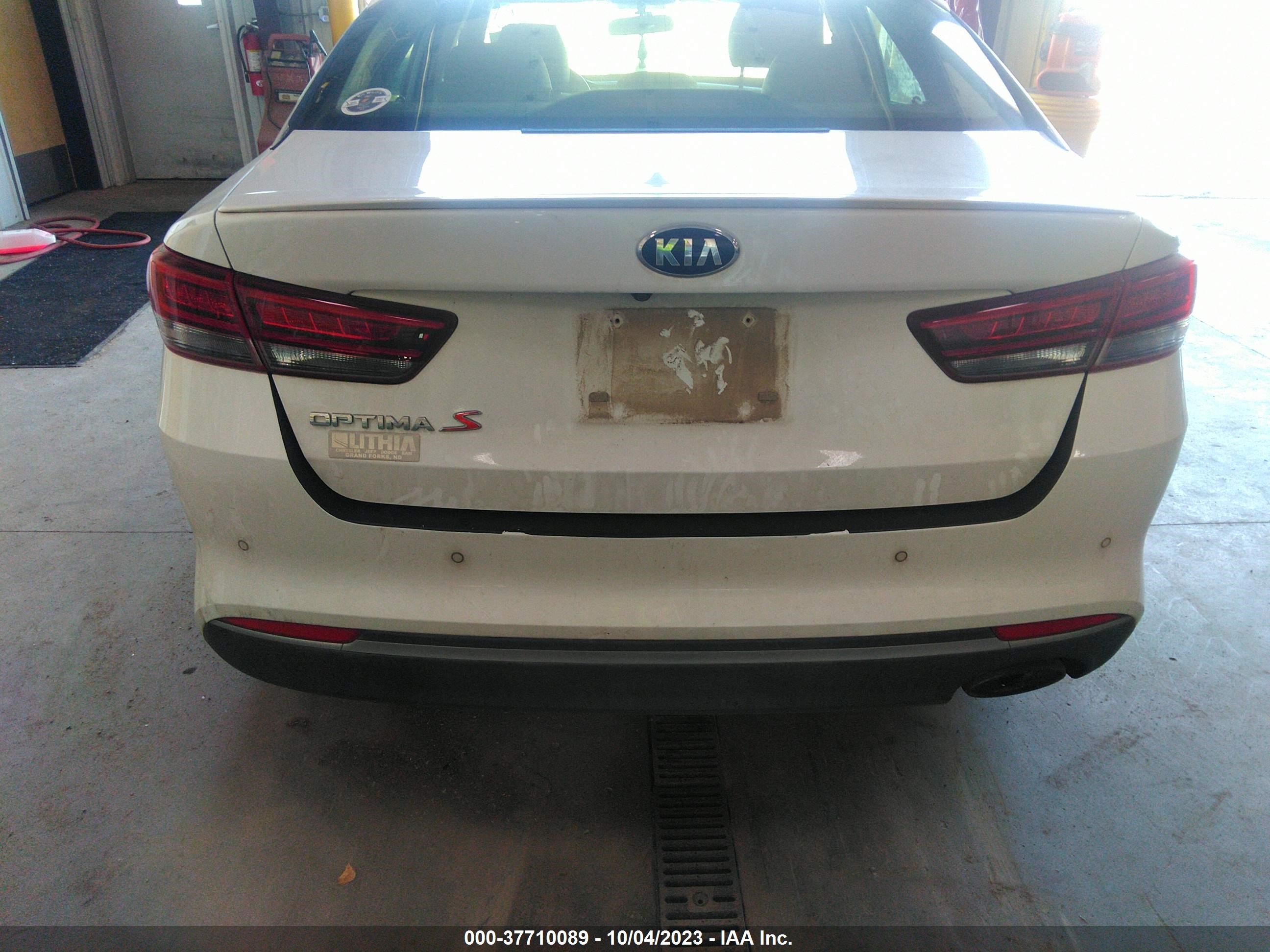 Photo 15 VIN: 5XXGT4L34JG250537 - KIA OPTIMA 