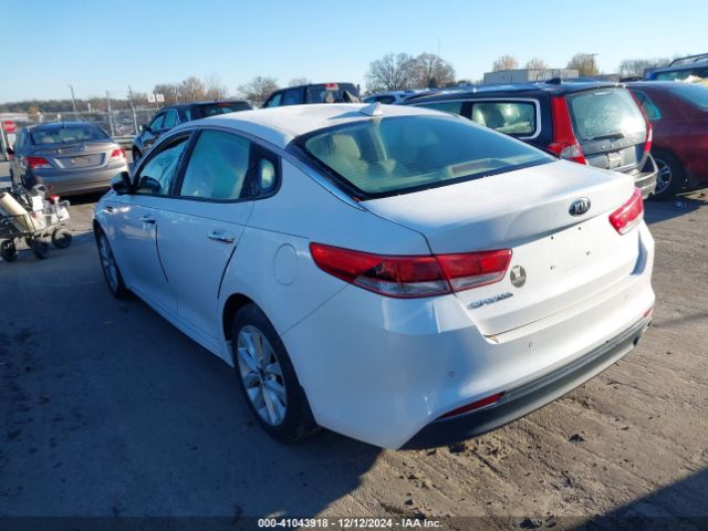 Photo 2 VIN: 5XXGT4L34JG255284 - KIA OPTIMA 