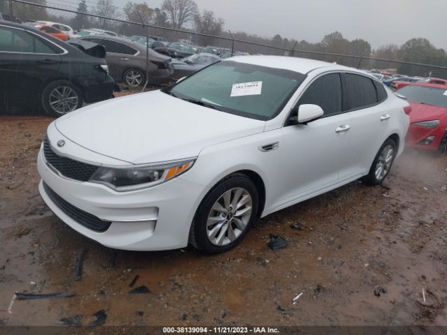 Photo 1 VIN: 5XXGT4L34JG257424 - KIA OPTIMA 