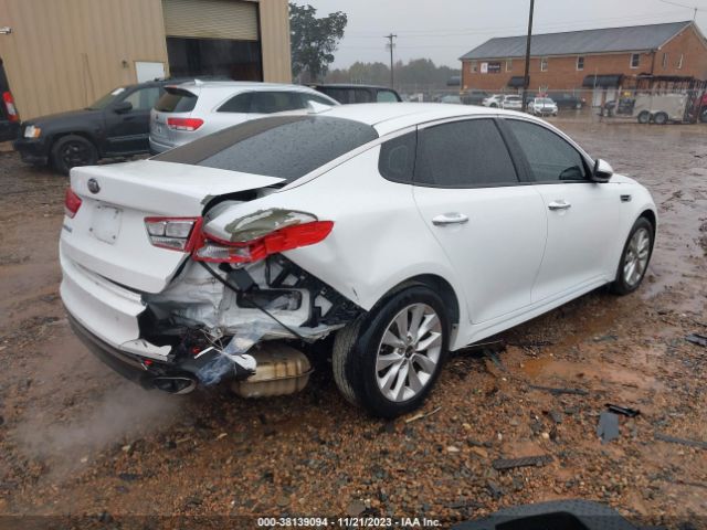 Photo 3 VIN: 5XXGT4L34JG257424 - KIA OPTIMA 