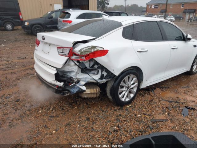 Photo 5 VIN: 5XXGT4L34JG257424 - KIA OPTIMA 