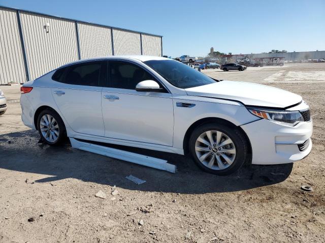 Photo 3 VIN: 5XXGT4L34JG258816 - KIA OPTIMA 