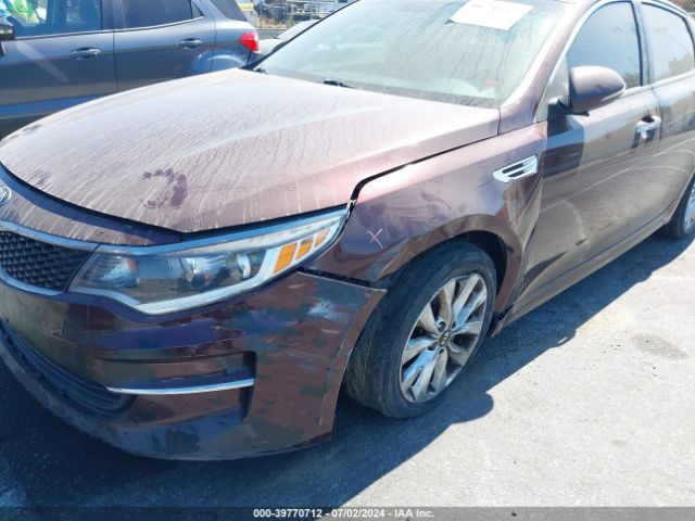 Photo 5 VIN: 5XXGT4L34JG265314 - KIA OPTIMA 