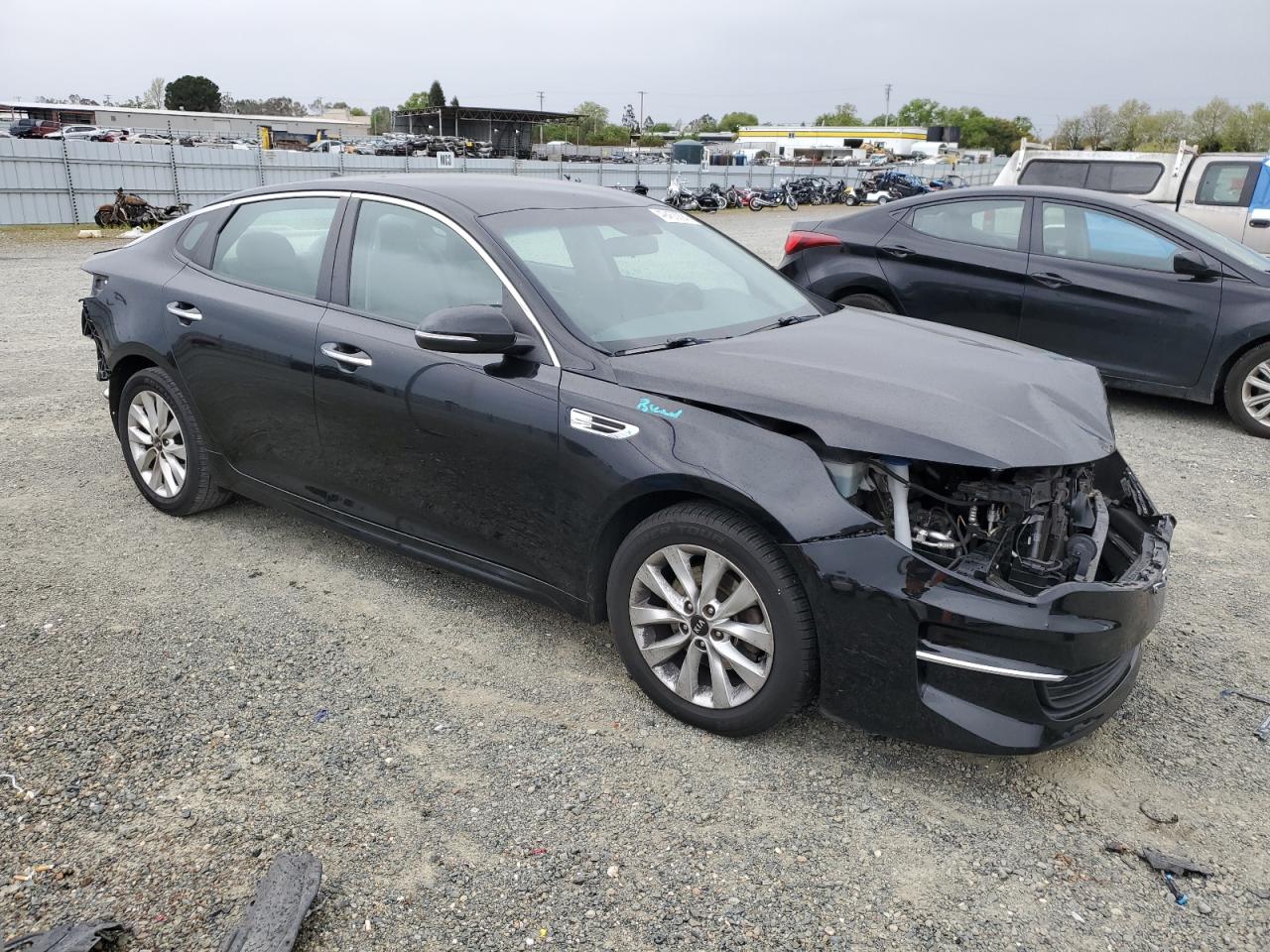 Photo 3 VIN: 5XXGT4L34JG265832 - KIA OPTIMA 