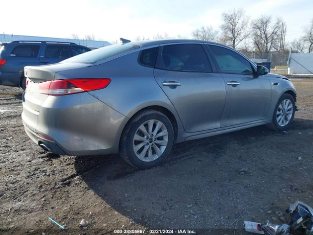 Photo 3 VIN: 5XXGT4L34JG272165 - KIA OPTIMA 