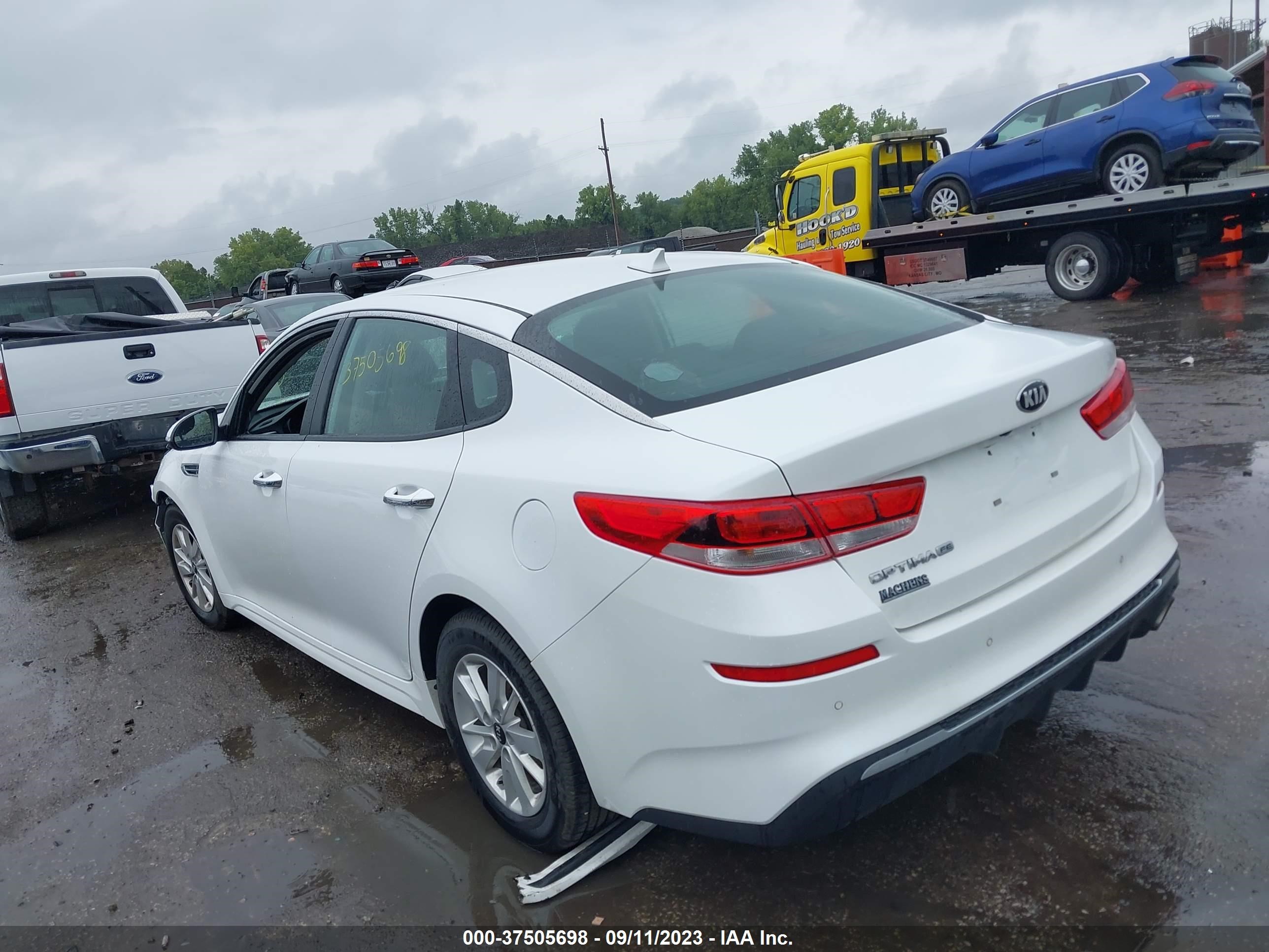 Photo 2 VIN: 5XXGT4L34KG278887 - KIA OPTIMA 