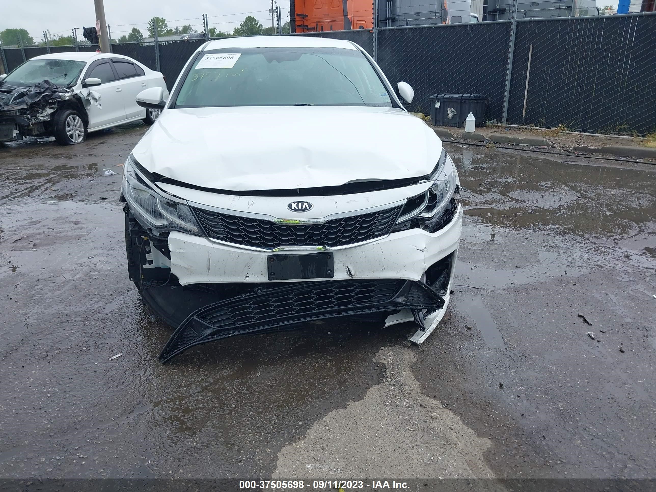 Photo 5 VIN: 5XXGT4L34KG278887 - KIA OPTIMA 