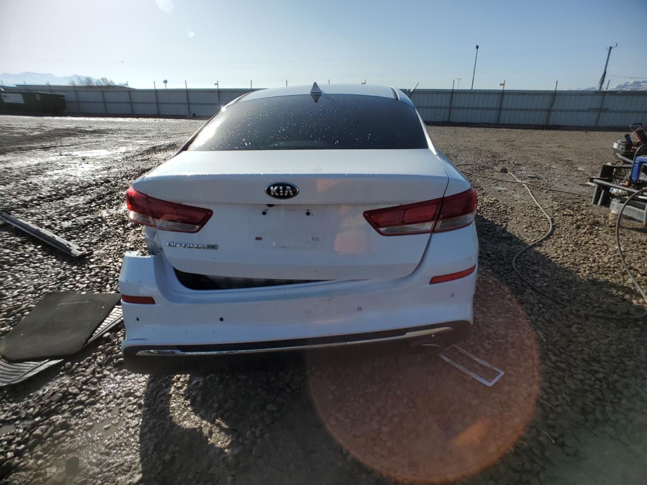 Photo 5 VIN: 5XXGT4L34KG305893 - KIA OPTIMA 