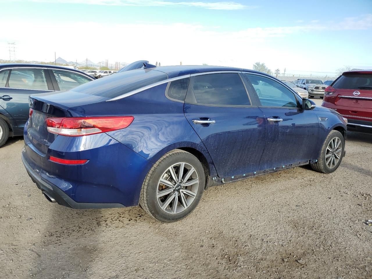 Photo 2 VIN: 5XXGT4L34KG353796 - KIA OPTIMA 