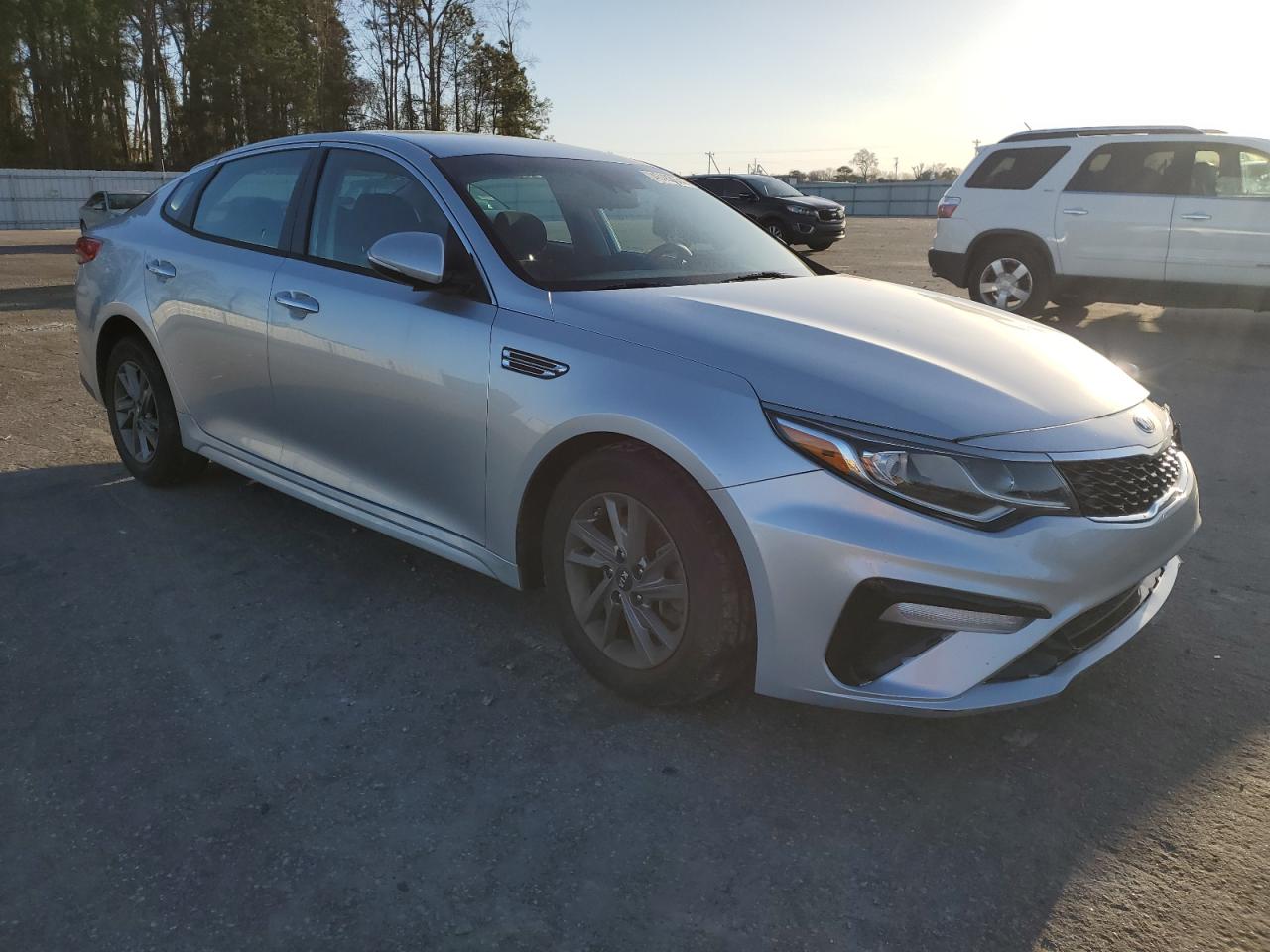 Photo 3 VIN: 5XXGT4L34KG359145 - KIA OPTIMA 