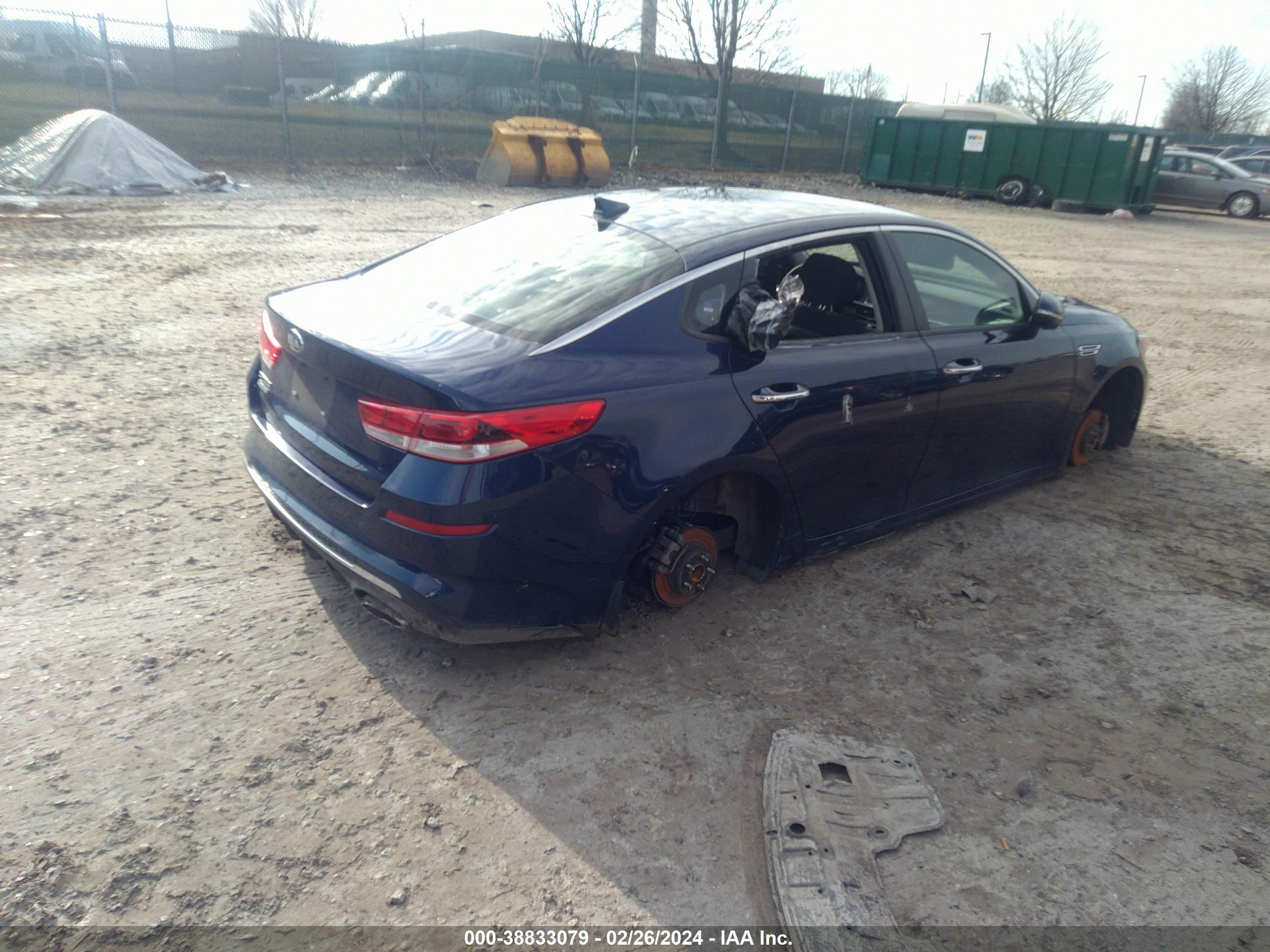 Photo 3 VIN: 5XXGT4L34KG361557 - KIA OPTIMA 