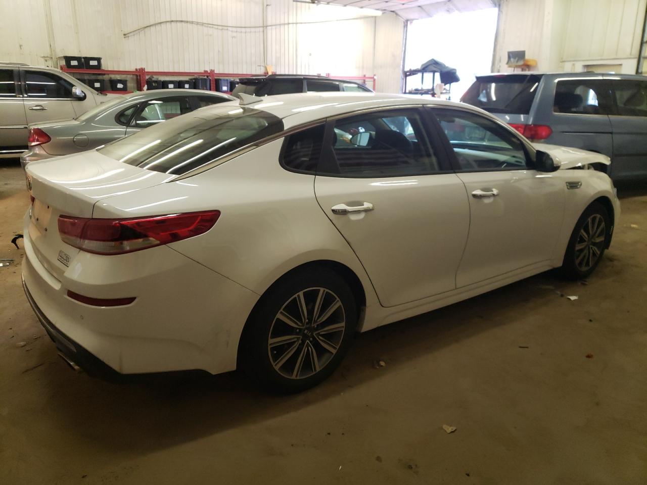 Photo 2 VIN: 5XXGT4L34KG361669 - KIA OPTIMA 