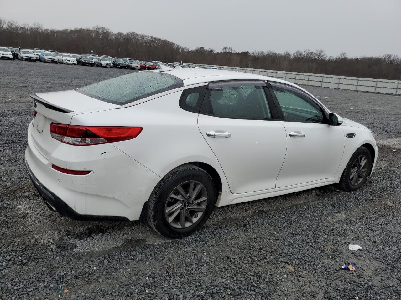 Photo 2 VIN: 5XXGT4L34LG416316 - KIA OPTIMA 