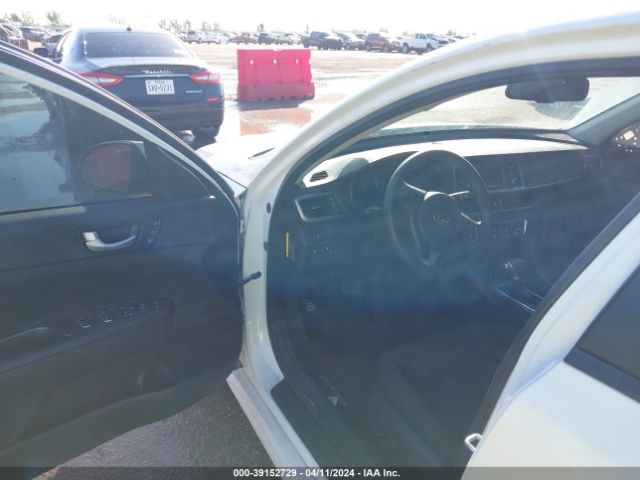 Photo 4 VIN: 5XXGT4L35GG019333 - KIA OPTIMA 