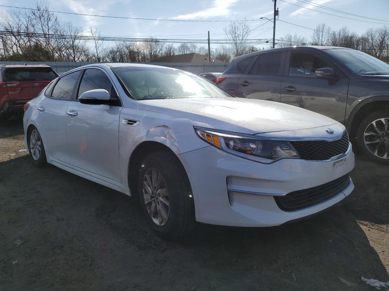 Photo 3 VIN: 5XXGT4L35GG070590 - KIA OPTIMA 