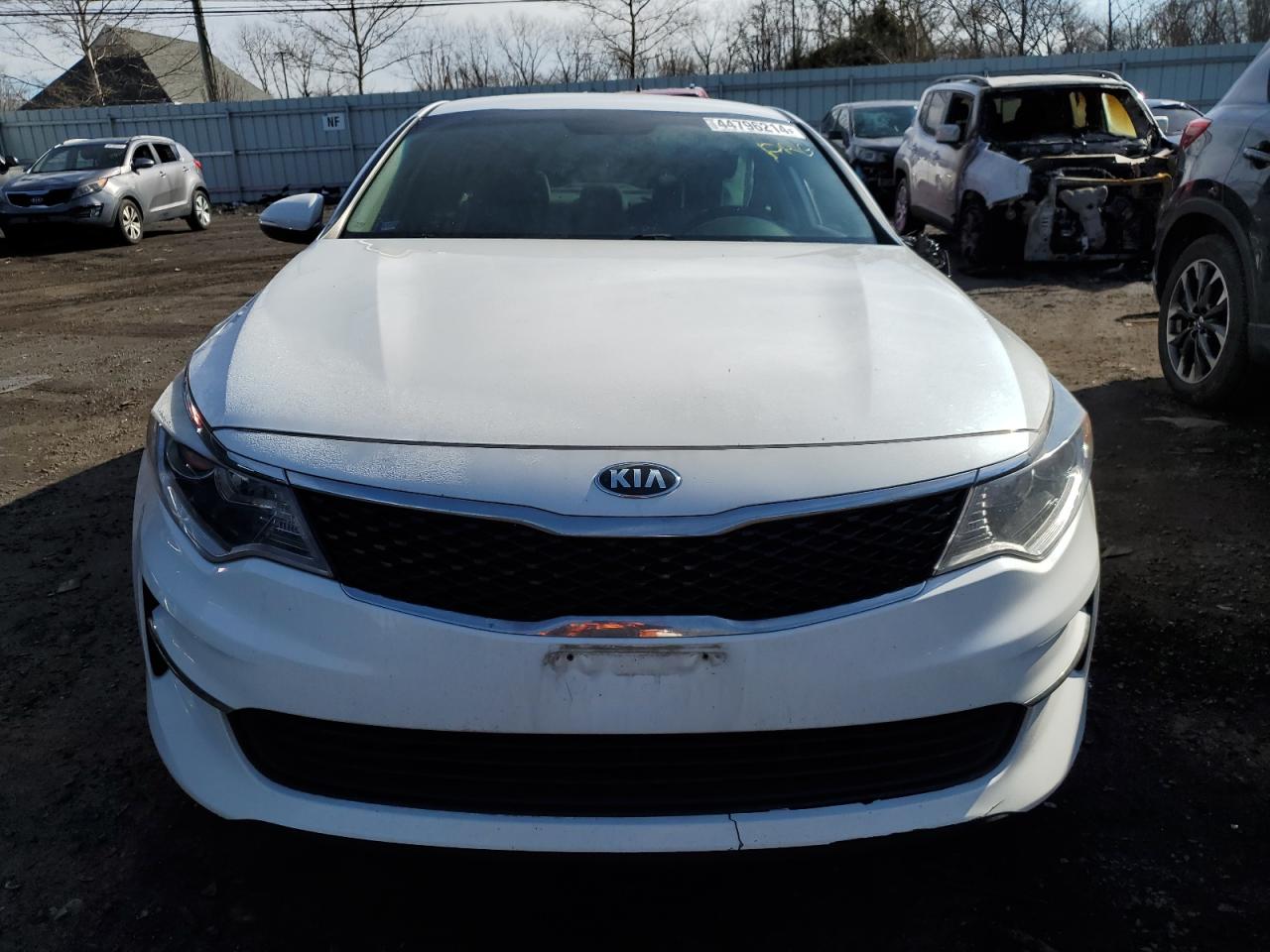 Photo 4 VIN: 5XXGT4L35GG070590 - KIA OPTIMA 