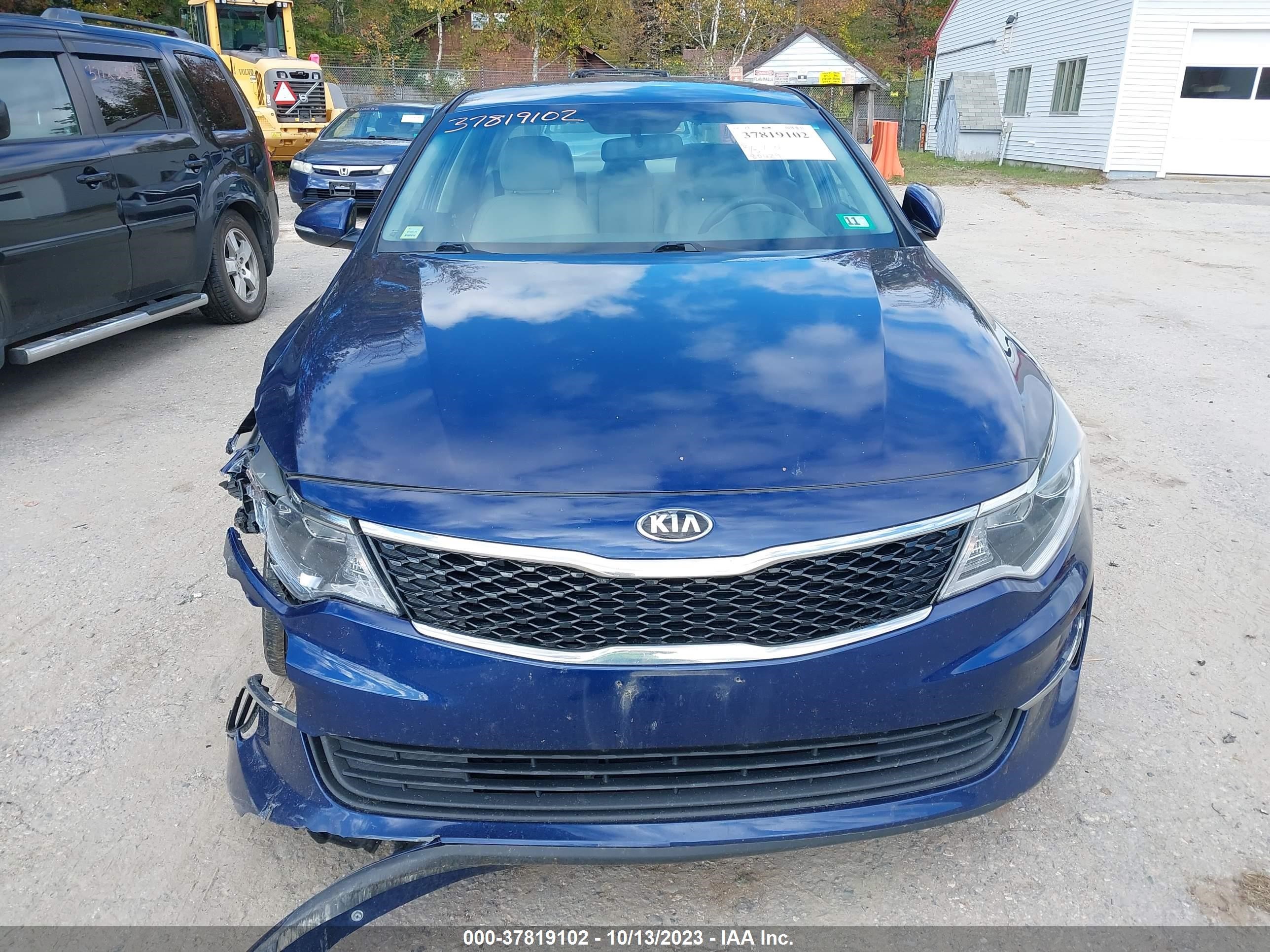 Photo 12 VIN: 5XXGT4L35GG114037 - KIA OPTIMA 