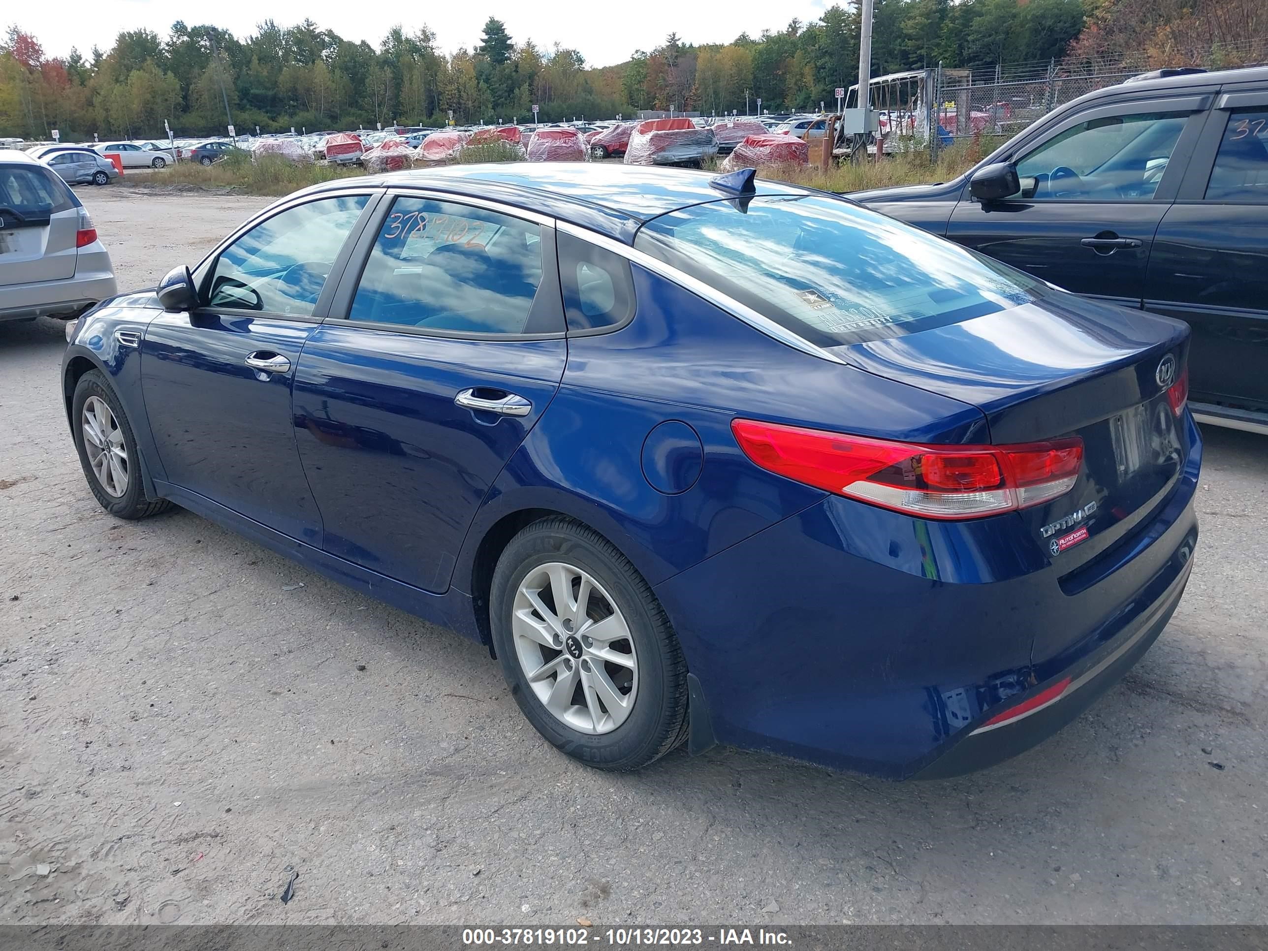 Photo 2 VIN: 5XXGT4L35GG114037 - KIA OPTIMA 