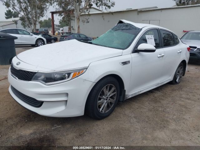 Photo 1 VIN: 5XXGT4L35GG120582 - KIA OPTIMA 