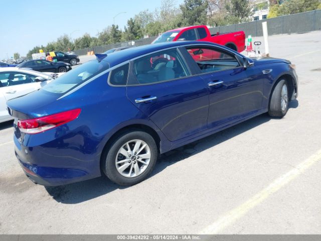 Photo 3 VIN: 5XXGT4L35JG207373 - KIA OPTIMA 