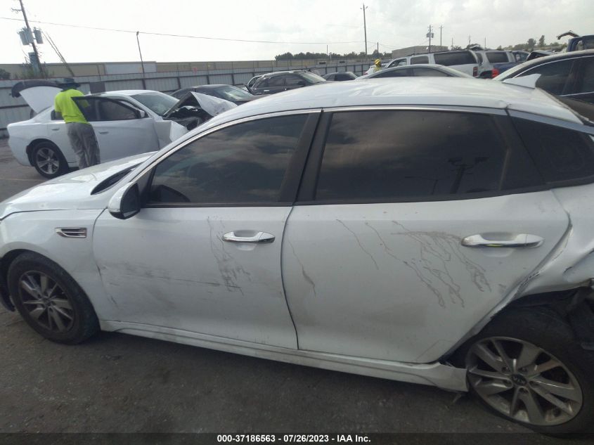 Photo 13 VIN: 5XXGT4L35JG209396 - KIA OPTIMA 