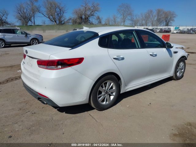 Photo 3 VIN: 5XXGT4L35JG236839 - KIA OPTIMA 