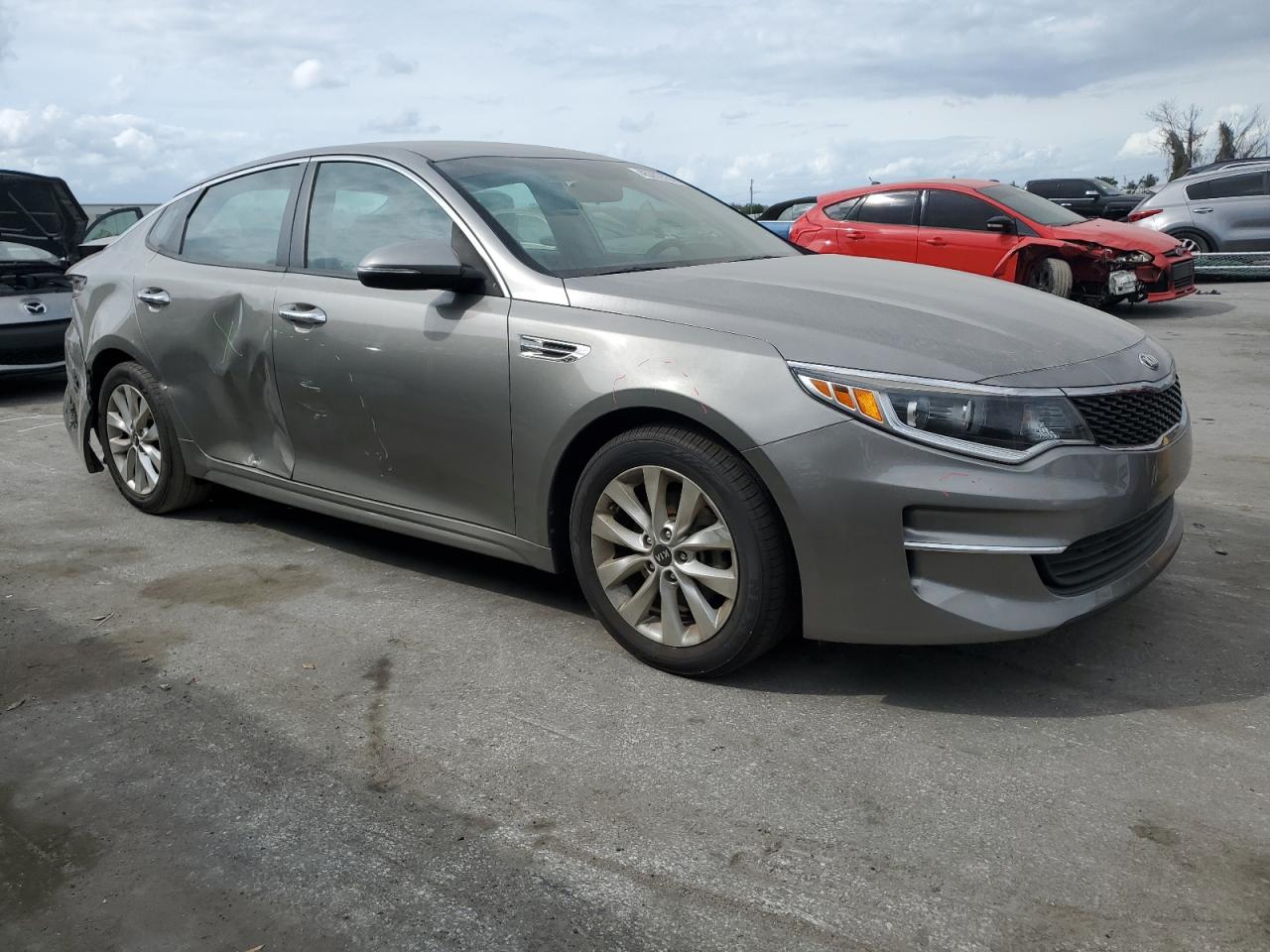 Photo 3 VIN: 5XXGT4L35JG255052 - KIA OPTIMA 