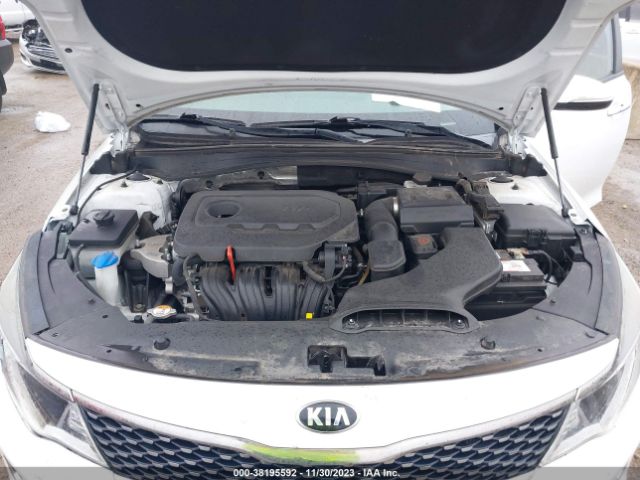 Photo 9 VIN: 5XXGT4L35JG255620 - KIA OPTIMA 