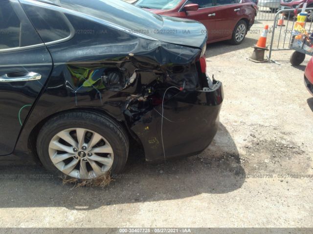 Photo 5 VIN: 5XXGT4L35JG268741 - KIA OPTIMA 