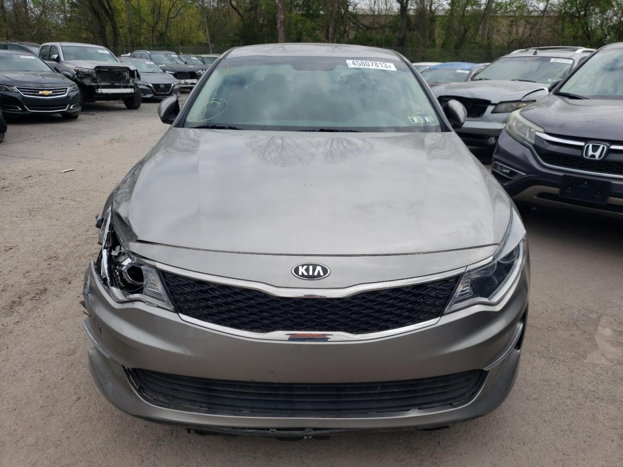 Photo 4 VIN: 5XXGT4L35JG270750 - KIA OPTIMA 