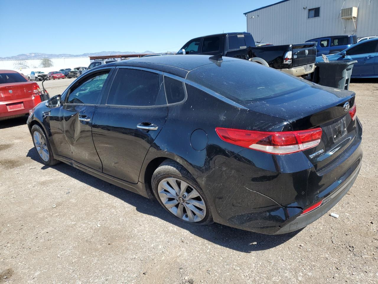 Photo 1 VIN: 5XXGT4L35JG274782 - KIA OPTIMA 