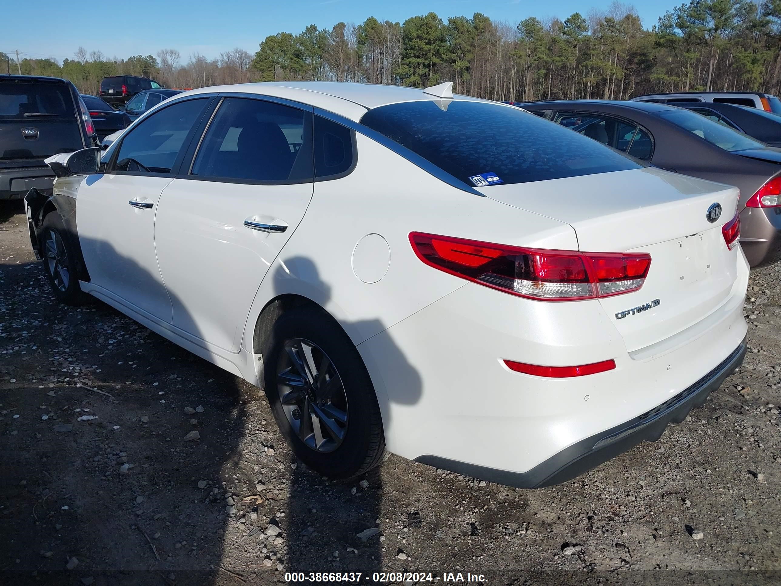 Photo 2 VIN: 5XXGT4L35KG349188 - KIA OPTIMA 