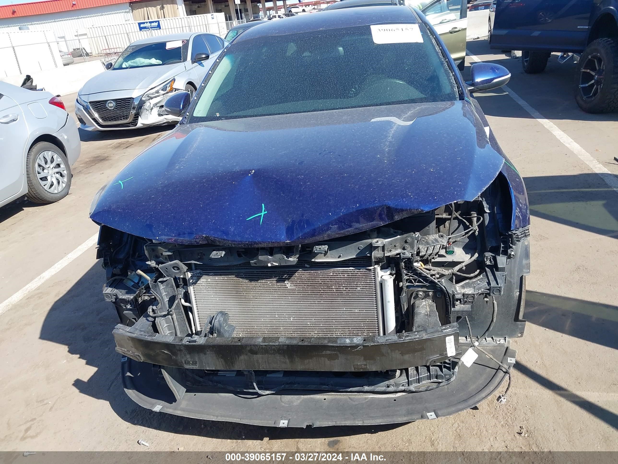 Photo 11 VIN: 5XXGT4L35KG365875 - KIA OPTIMA 